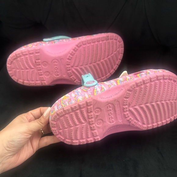 Lisa Frank Crocs 💕 - Picture 3 of 4